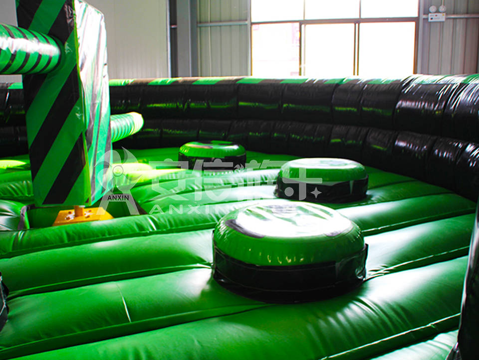 Inflatable mechanical meltdown game