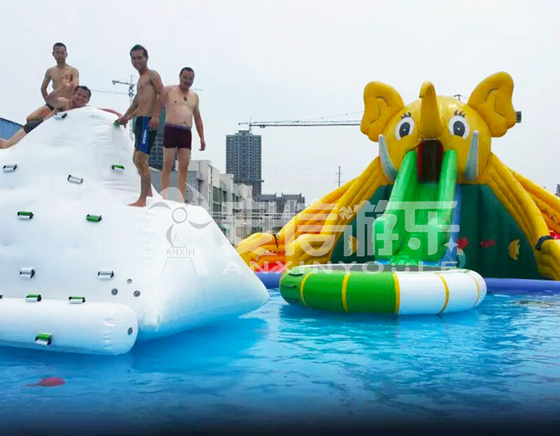 ANXIN Inflatable obstacle course floating mobile water park