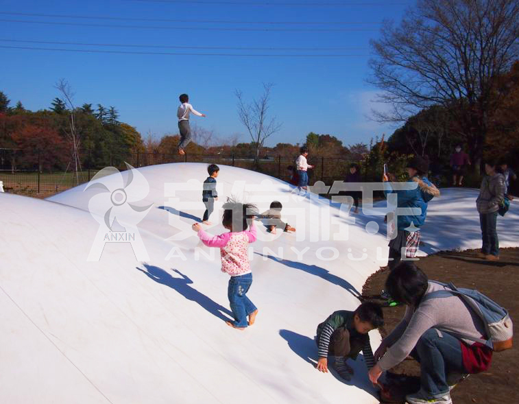 Jumping Cloud for Parks