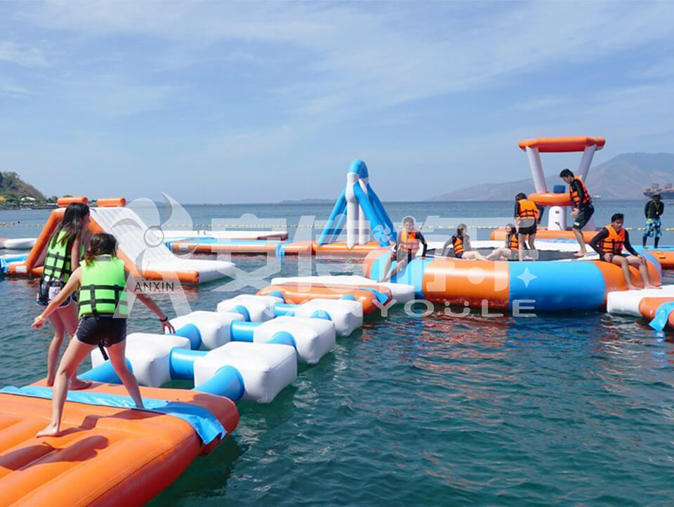 Inflatable Floating Water Park obstacle course