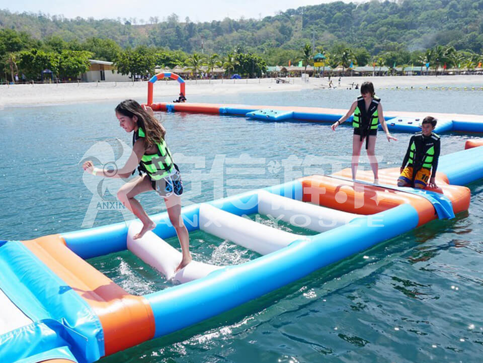 Inflatable Floating Water Park obstacle course