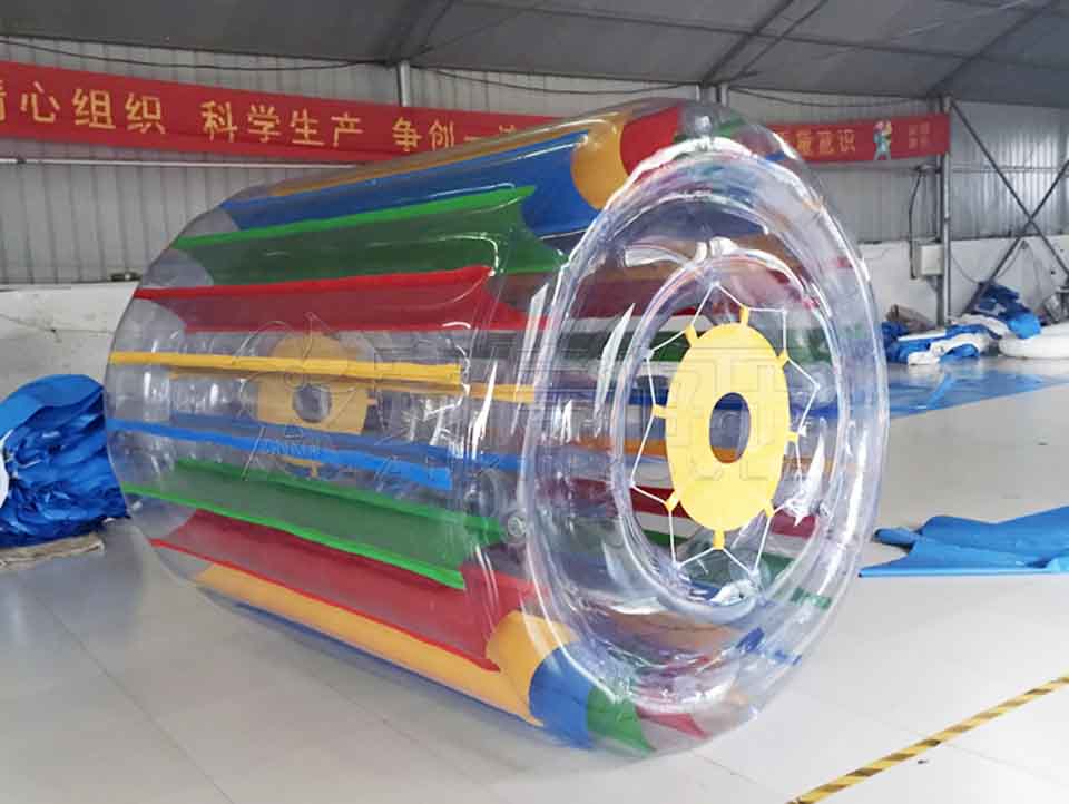 Inflatable roller on water